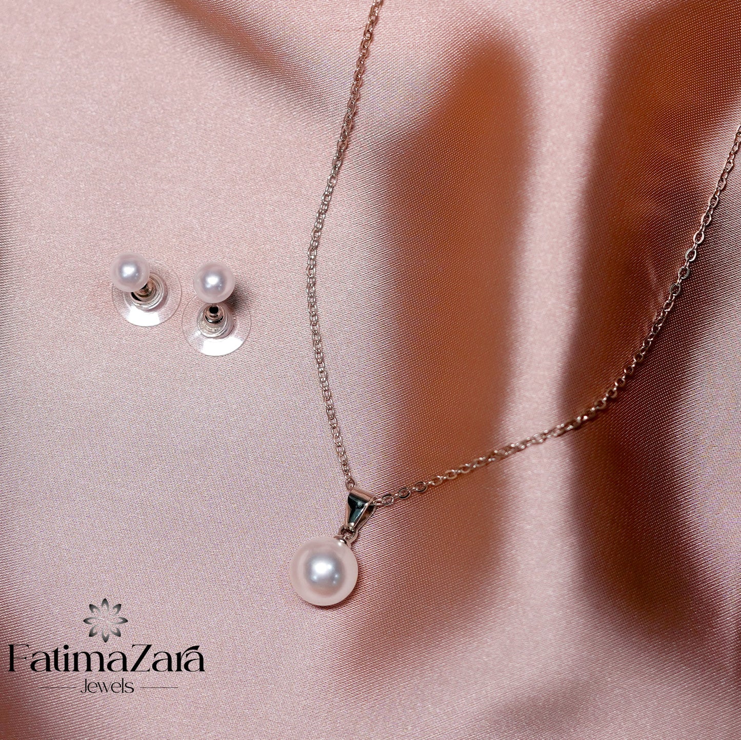 White Pearl Necklace Set
